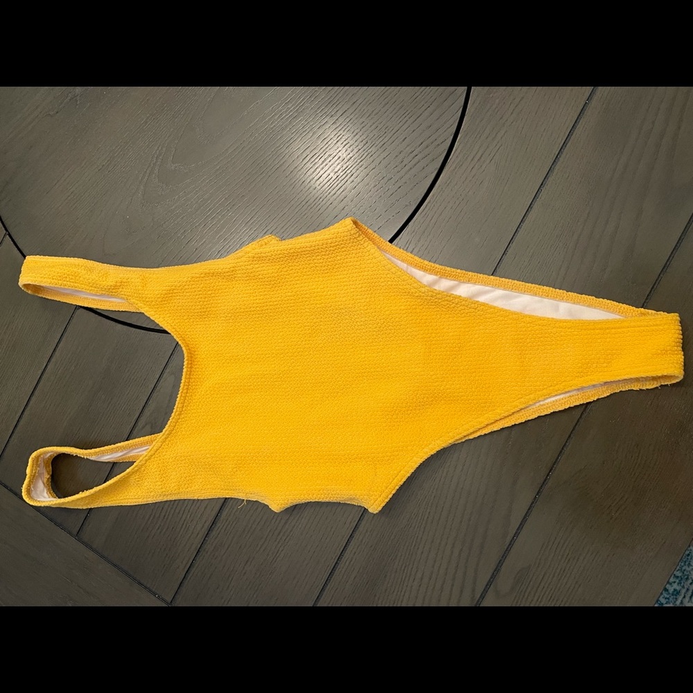One piece bikini